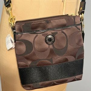 NWT coach, Crossbody bag adjustable